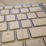 Clean Apple Aluminim Keyboard 02